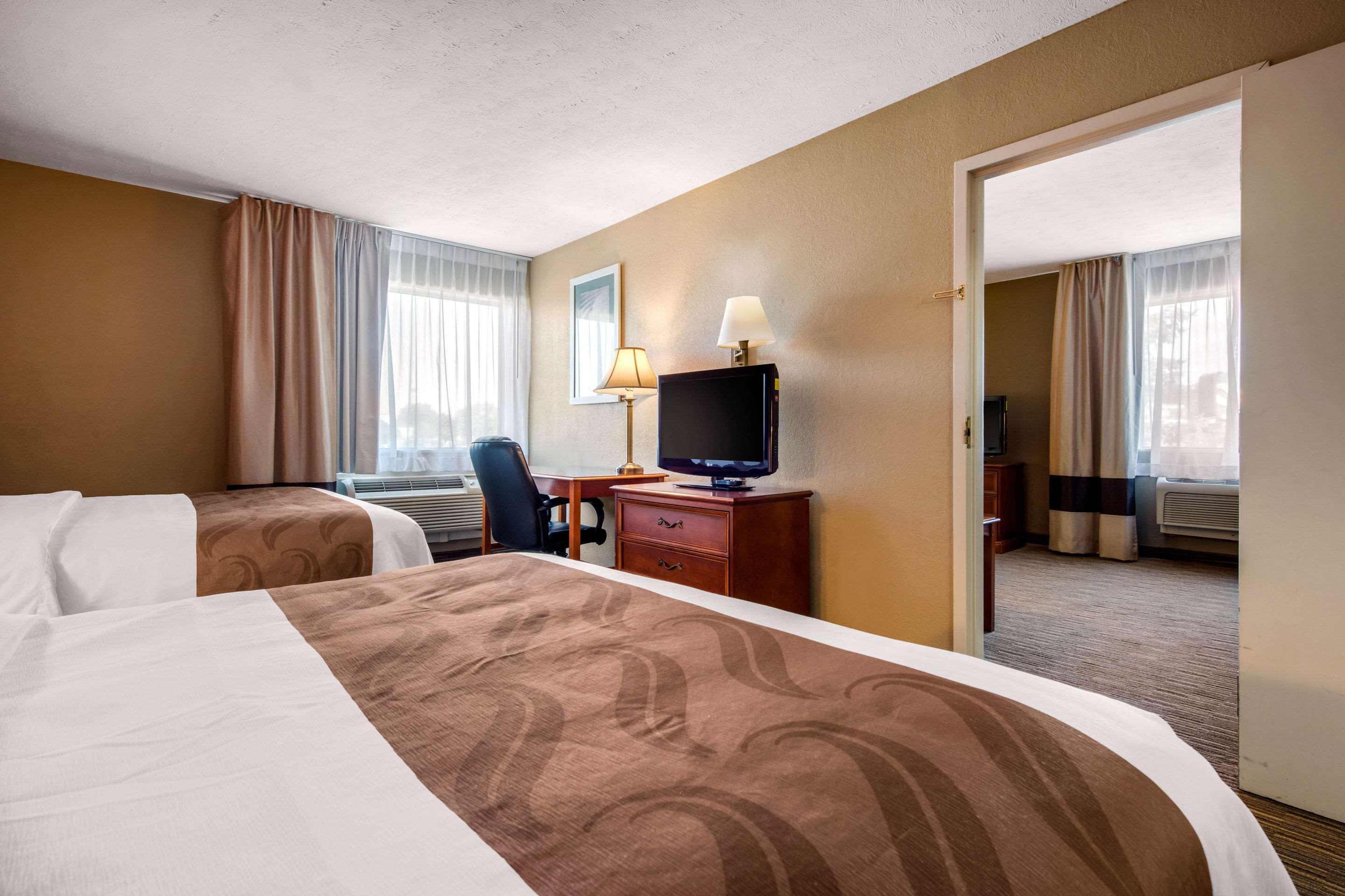 Quality Inn & Suites New Castle Exterior foto