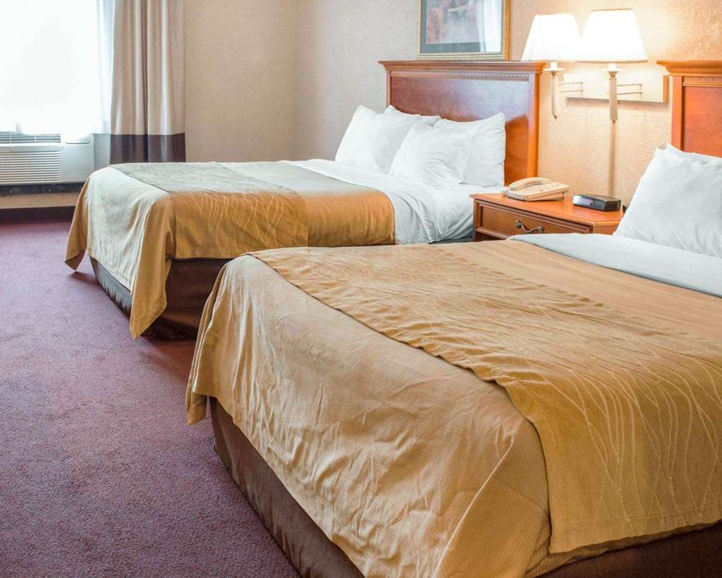 Quality Inn & Suites New Castle Habitación foto