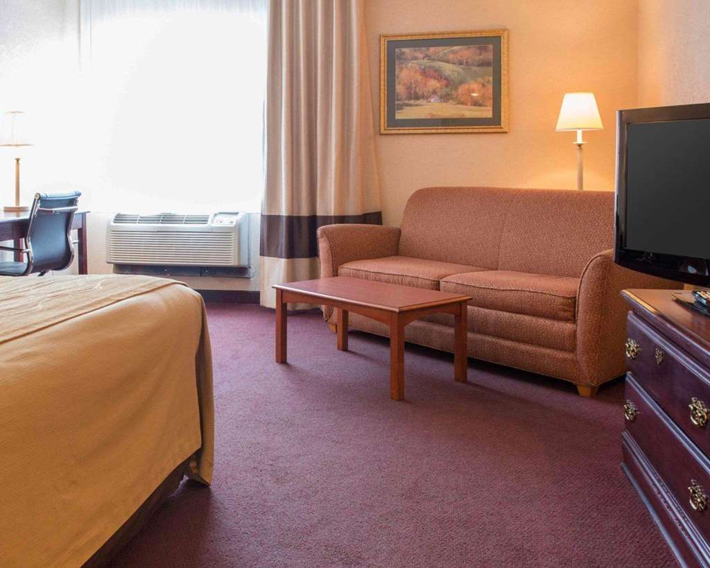 Quality Inn & Suites New Castle Habitación foto